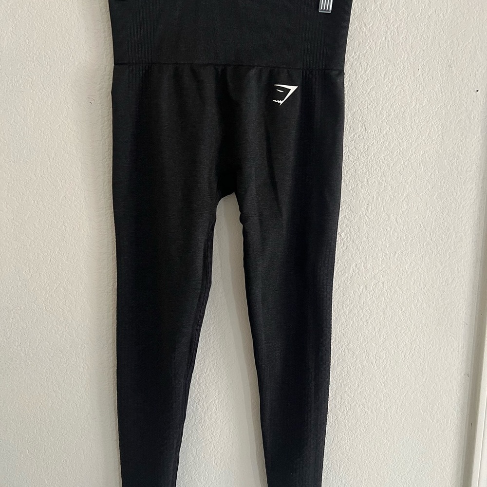 Women’s Gymshark lift & contour Dark Gray Black Leggings compression fit